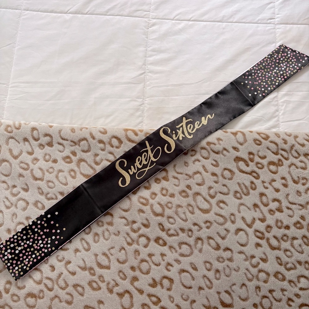 Sweet Sixteen Black/Pink Birthday Sash
